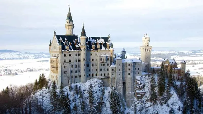 Day-trip to Neuschwanstein Castle & Bavarial Alps in Winter