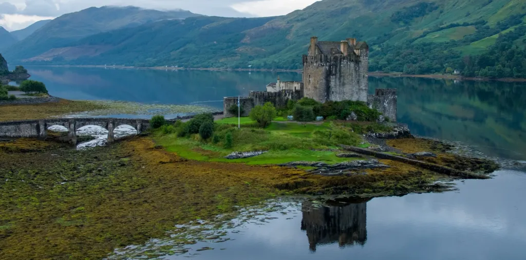 Full-day Group Tour to Oban, Glencoe, Highland Lochs and Castles