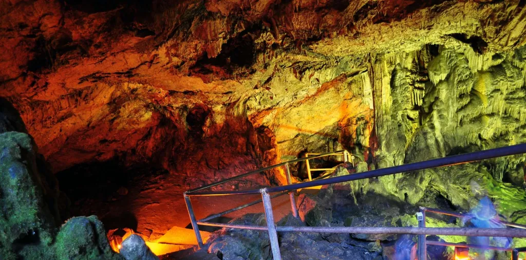 Tour to the Cave of Zeus