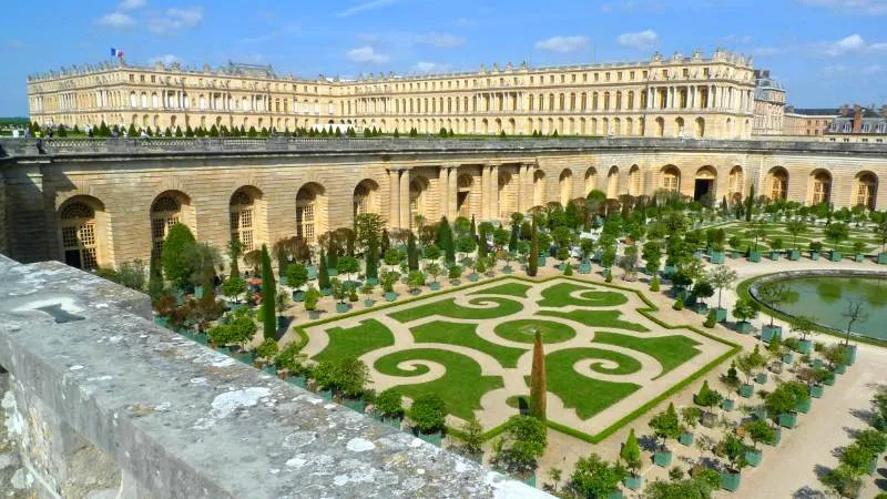 Tour to Versailles by Car
