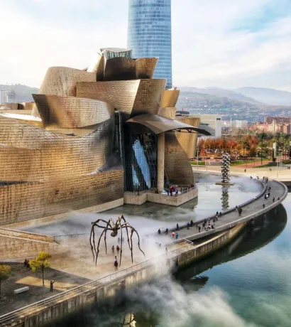 Full Day Private Tour to Bilbao and Getaria