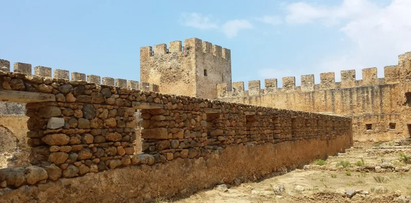 Rocca a Mare Fortress