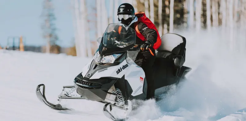 Snowmobile Adventure from North Pole (2h)