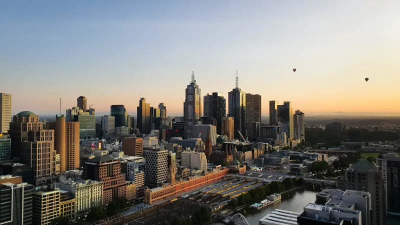 Melbourne City Tour with River Cruise