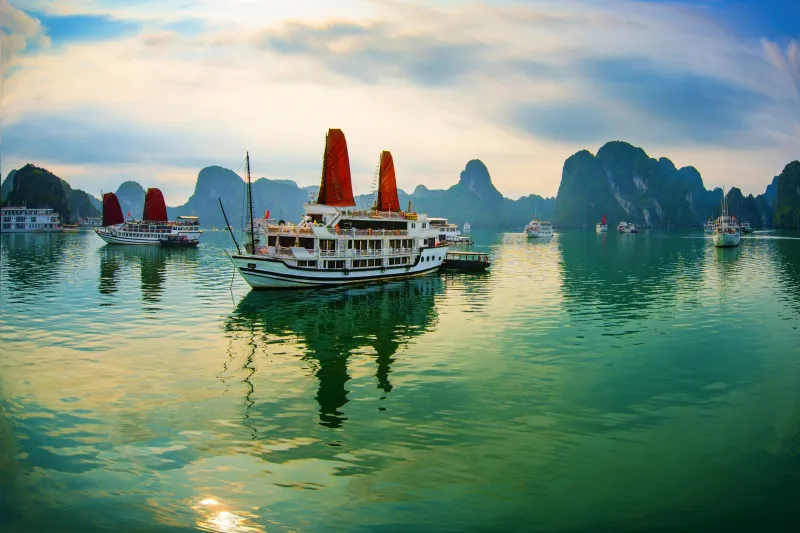 Private Boat Halong Bay Tour